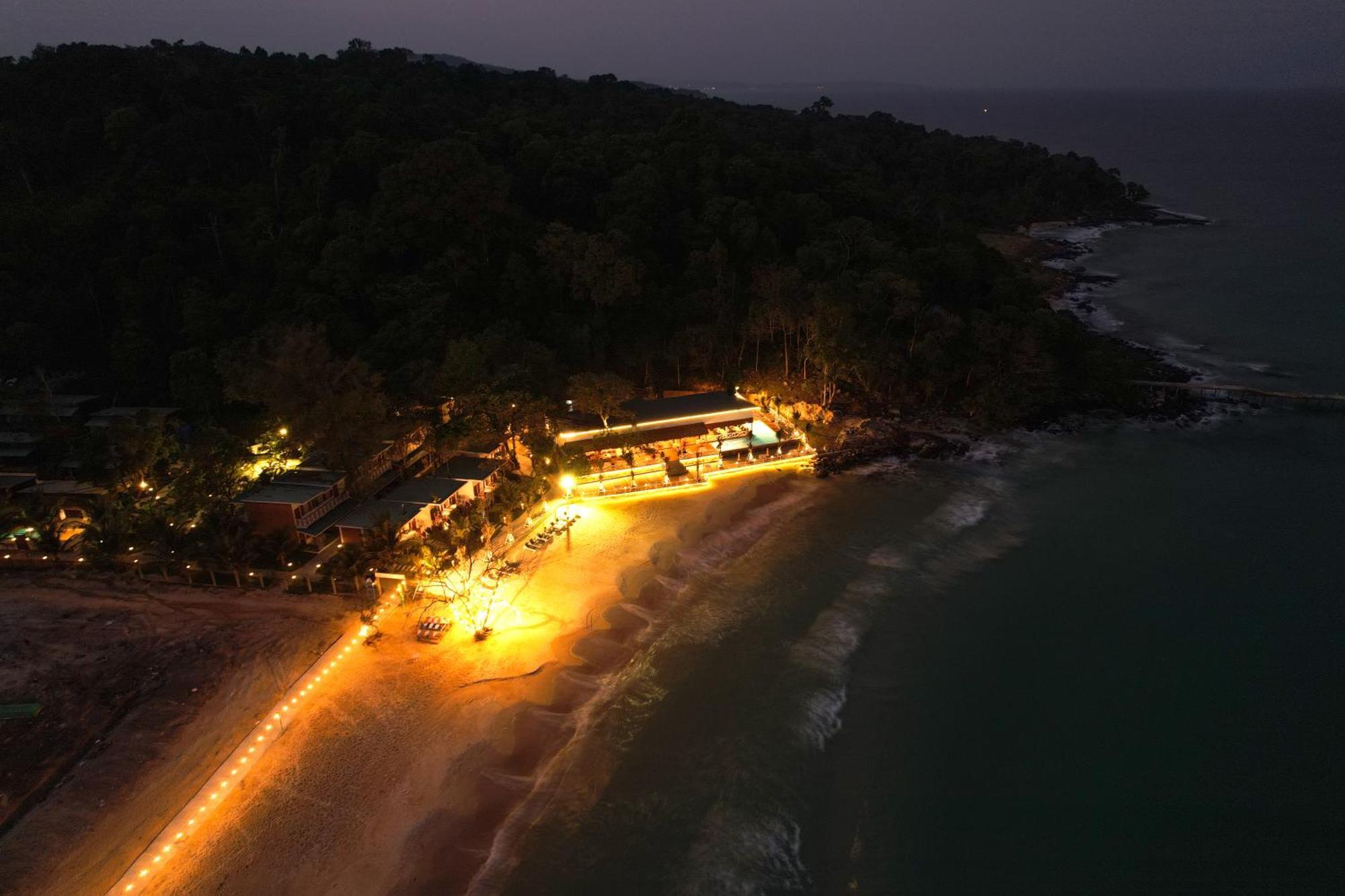 One Beach Resort By Ehm Koh Rong Sanloem Exterior photo