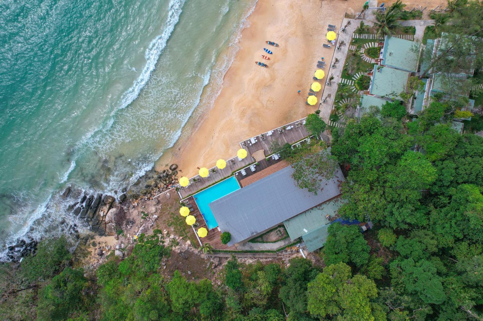 One Beach Resort By Ehm Koh Rong Sanloem Exterior photo