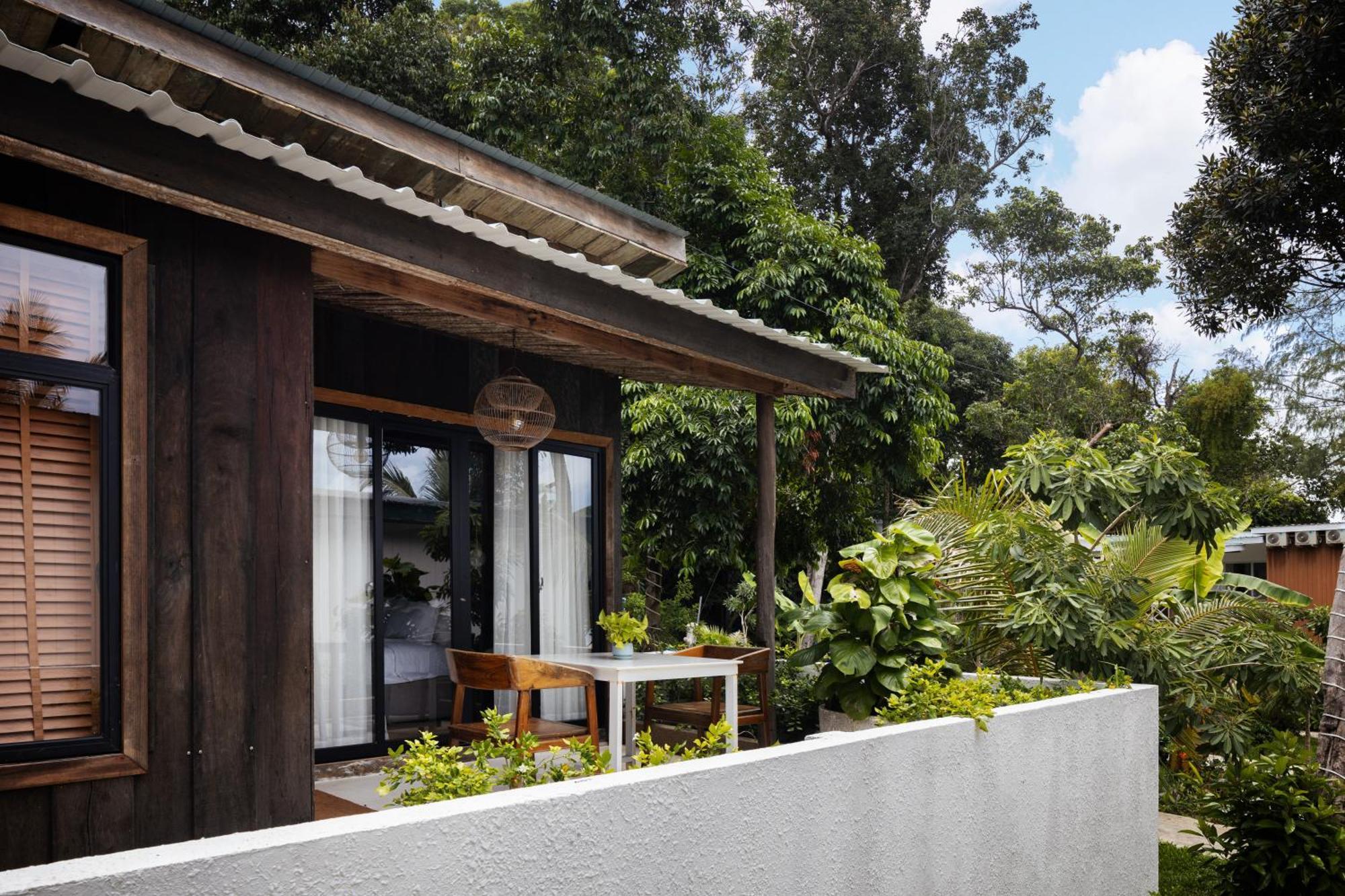 One Beach Resort By Ehm Koh Rong Sanloem Exterior photo